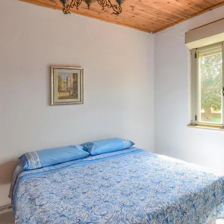 Awesome Home In Marina Di Strongoli Marina di Strongoli